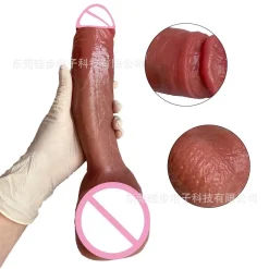 Chi tiết gân xanh và mạch máu nổi trên thân dương vật giả